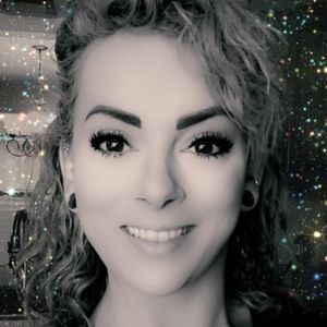 Meet your Posher, Lydia